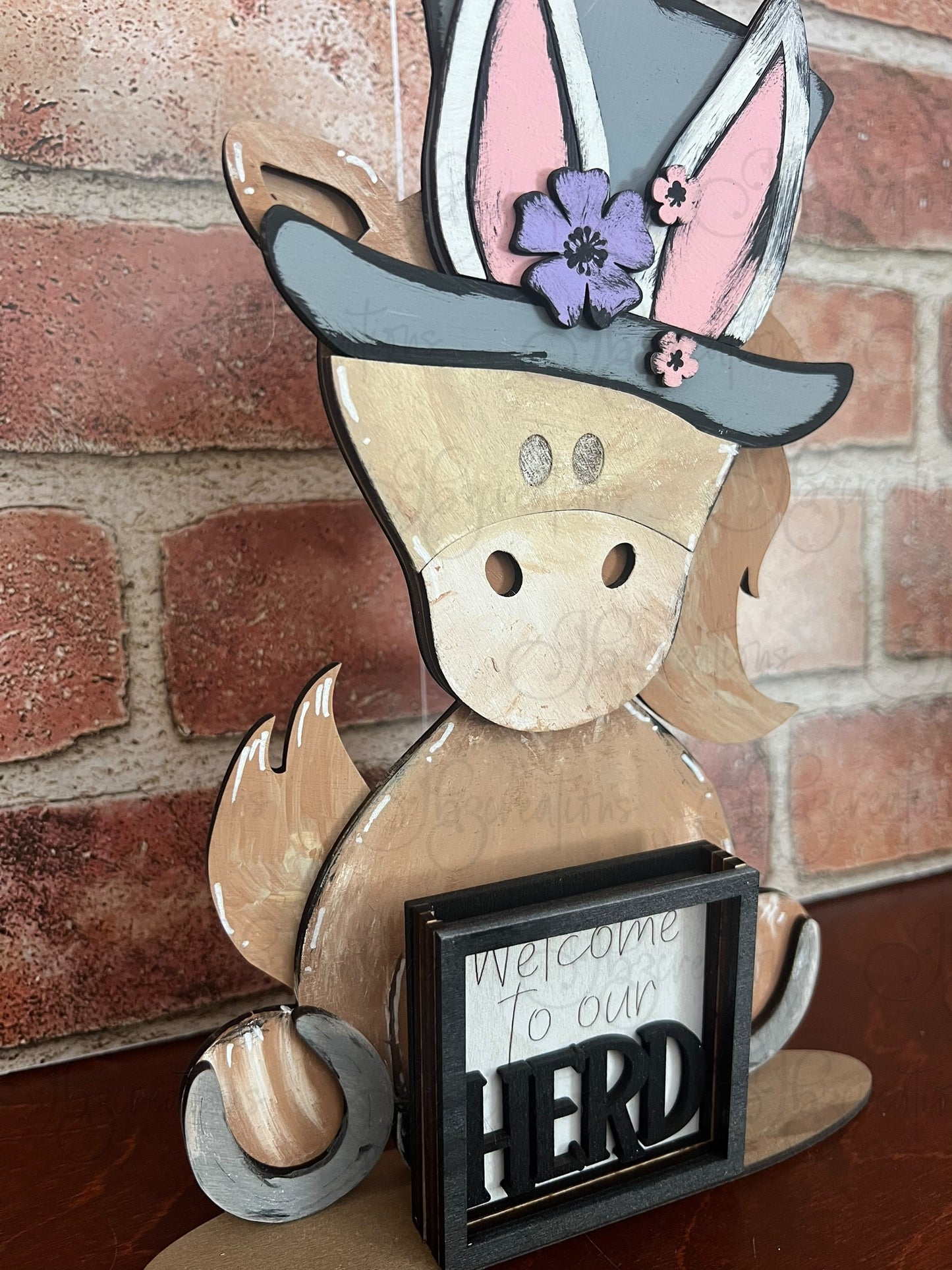 Farm Animal Horse with Interchangeable Seasonal Hats Shelf Sitter Horse Decor Horse Decorations