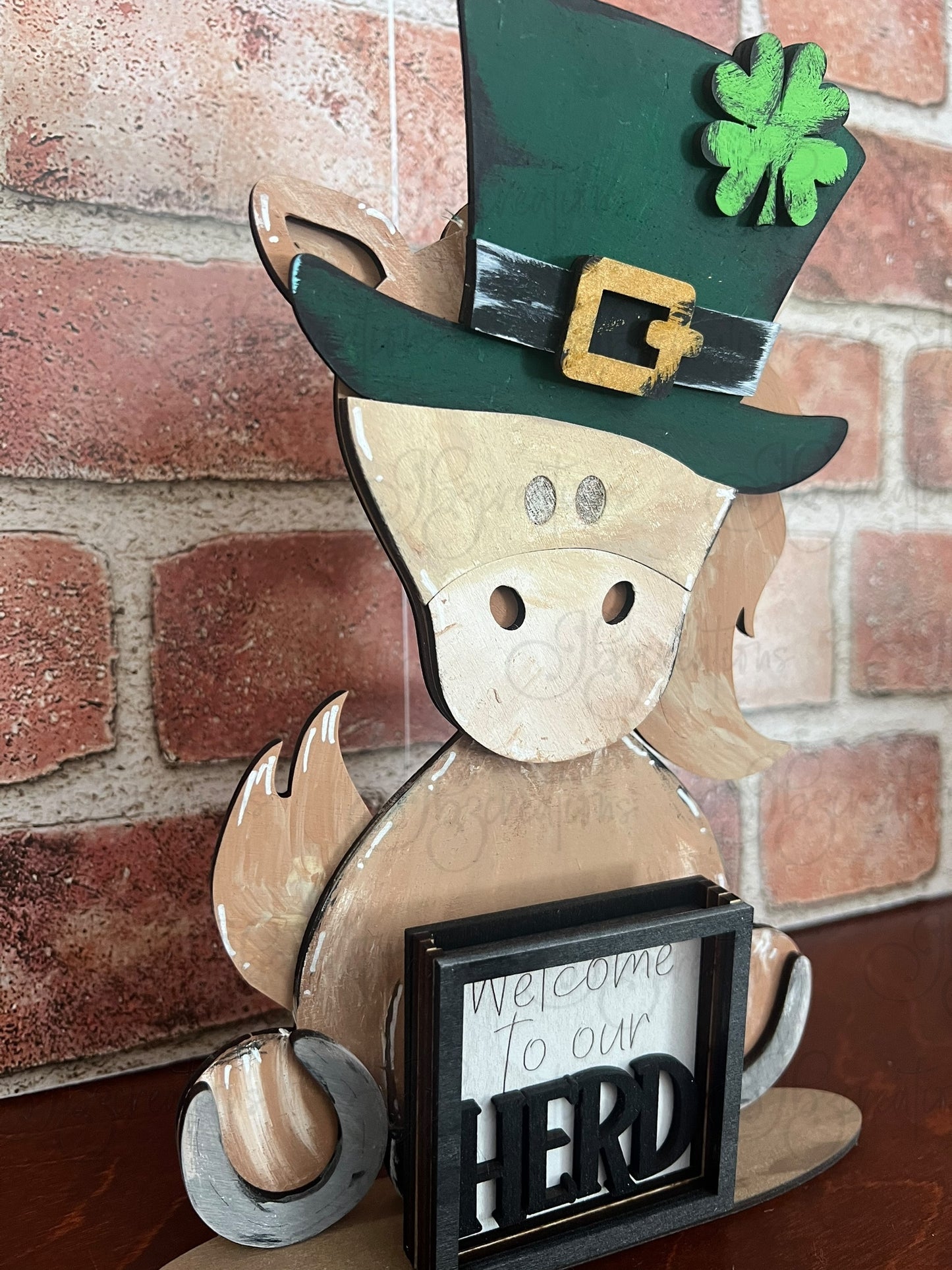 Farm Animal Horse with Interchangeable Seasonal Hats Shelf Sitter Horse Decor Horse Decorations