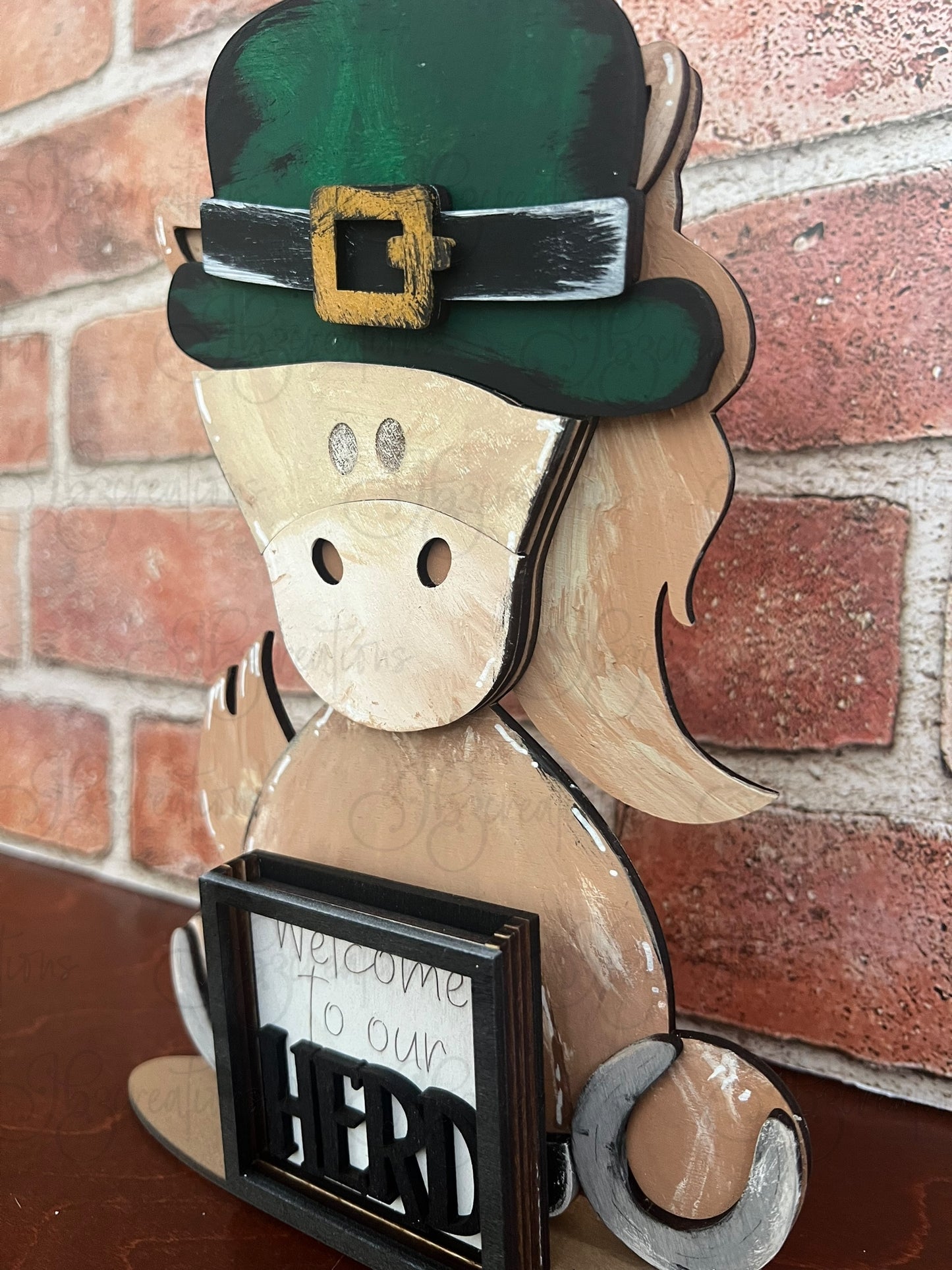 Farm Animal Horse with Interchangeable Seasonal Hats Shelf Sitter Horse Decor Horse Decorations