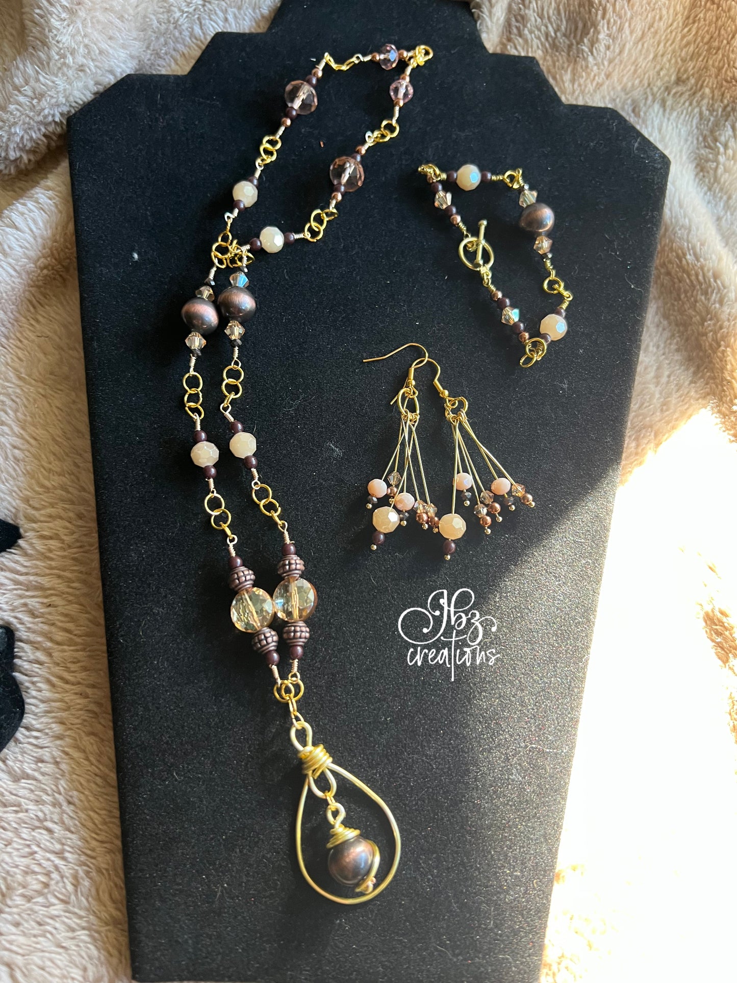 Beautiful Gold, Brown and Pink Pearl Jewelry Set